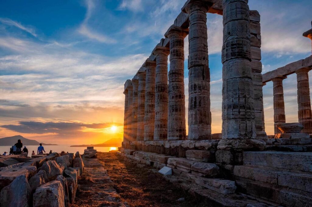 blackpepper-viajes-grecia-0011-ruinas-templo-poseidon-cabo-sounio-al-atardecer-grecia-2x-1008x671